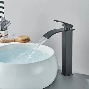 Torneira Premium para Banheiro QuadraTwist